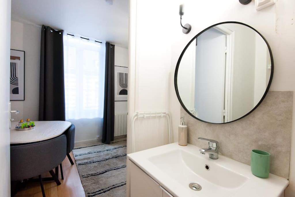 La Casa : Logement En Centre Ville, Cathedrale Amiens Luaran gambar